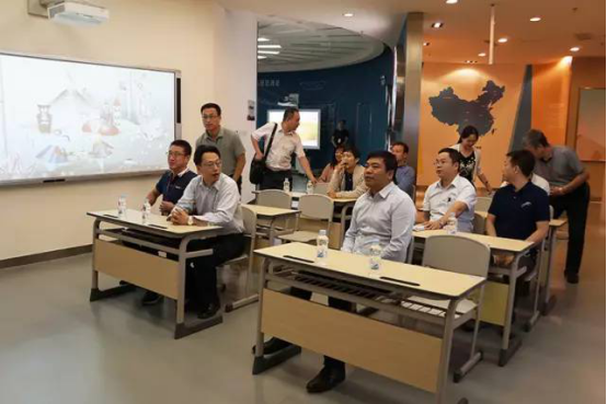 20170610 國家發(fā)展改革委宏觀經(jīng)濟研究院一行領導蒞臨東泰公司調(diào)研435.png